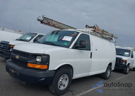 2014 Chevrolet Express 2500 Work Van z USA, uszkodzony, nr VIN 1GCWGFCA4E1198225